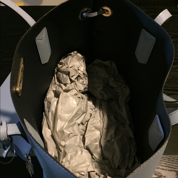 Valentine’s Special 💝 Michael Kors Oversized Tote - Picture 5 of 8